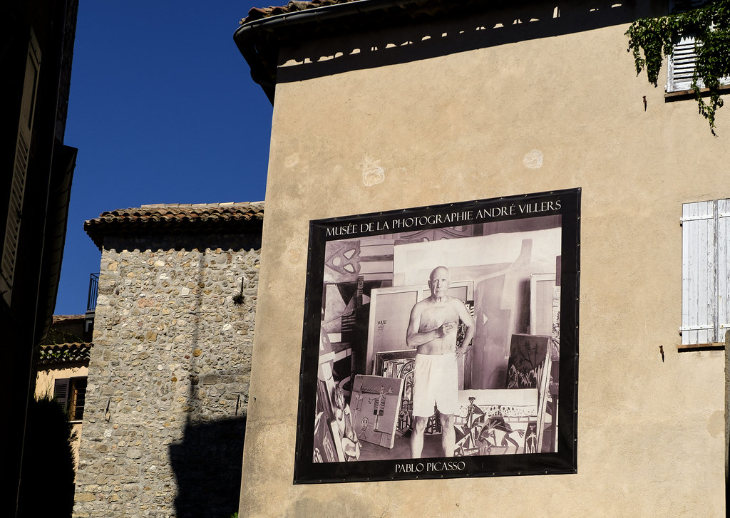 Mougins photo