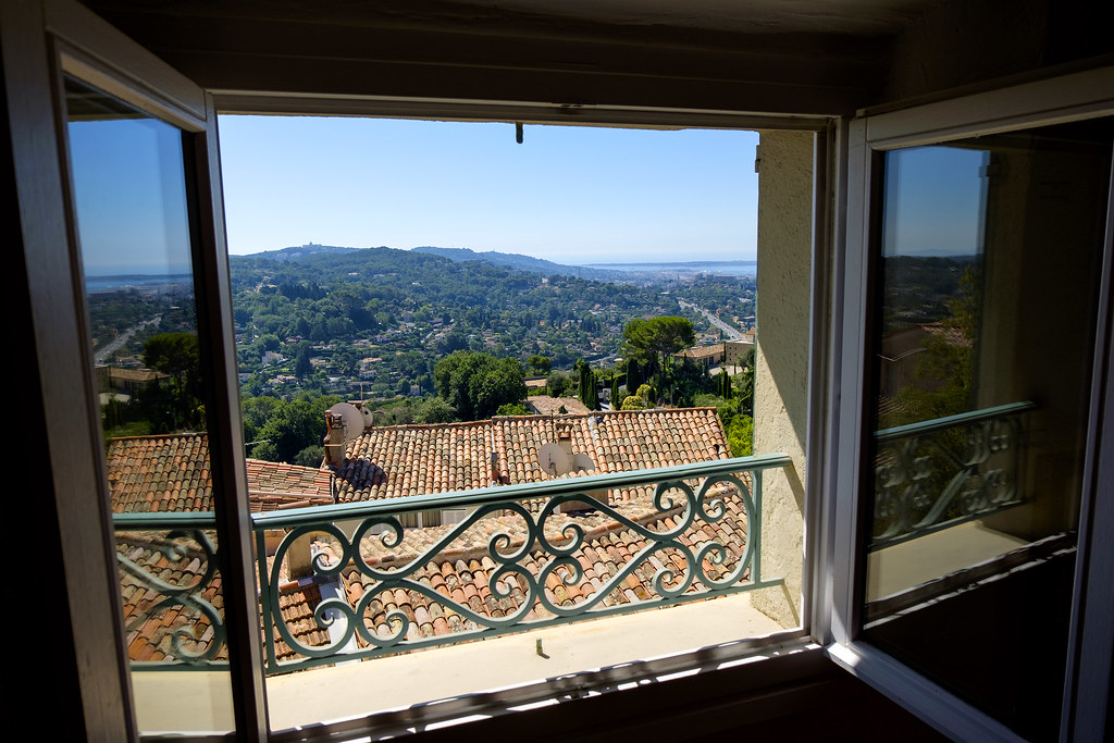 Mougins photo